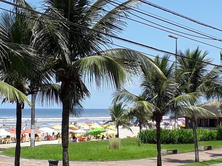 Апартаменты Frente Mar Piscina Churrasqueira Wifi Garagem Portaria 24Hs Solemar Экстерьер фото